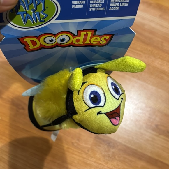 Happy Tails  Double-Stitched Honeybee Plush Reinforced Toy Dog NEW  10” - Picture 4 of 4